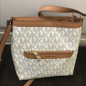 Michael Kors crossbody